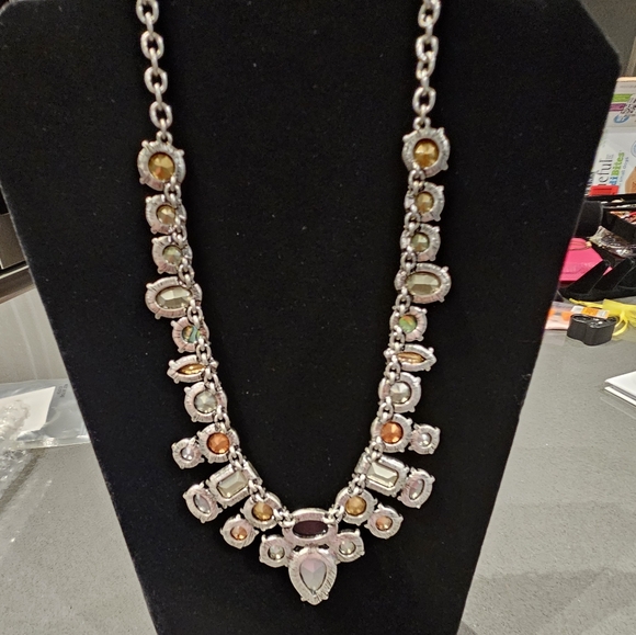 Joan Rivers crystal necklace - Picture 2 of 5